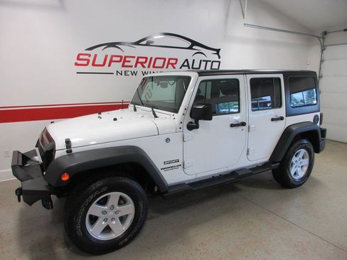 Used 2017 Jeep Wrangler Unlimited Sport w/ Quick Order Package 24S AWD/4WD image 9