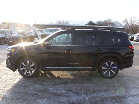 Used 2023 Honda Pilot Elite image 5