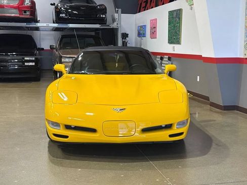 Used 2003 Chevrolet Corvette Convertible w/ Preferred Equipment Group1 RWD image 36