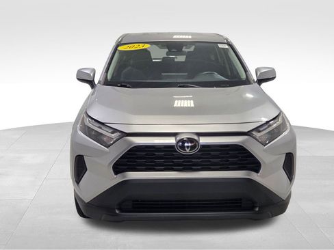 Used 2023 Toyota RAV4 LE image 13