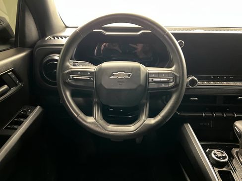 Used 2025 Chevrolet Colorado Trail Boss AWD/4WD image 13