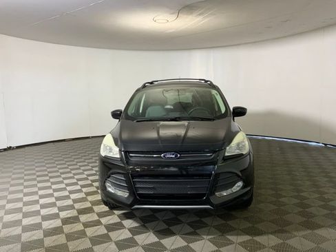 Used 2015 Ford Escape SE w/ Equipment Group 201A FWD image 2