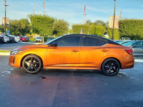 Used 2024 Nissan Sentra SR FWD image 7
