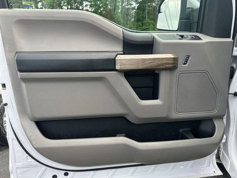 Used 2017 Ford F150 XL w/ Equipment Group 101A Mid AWD/4WD image 7