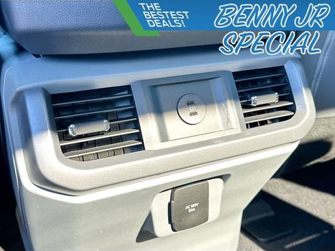 Used 2025 Ford F150 Lightning Flash image 26