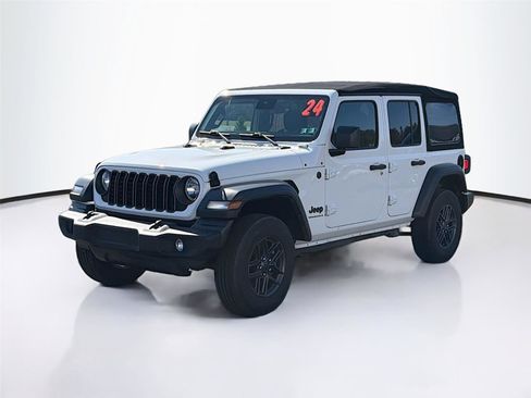 Used 2024 Jeep Wrangler Sport S image 3