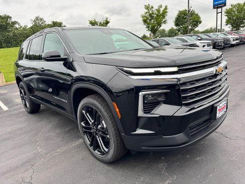 New 2026 Chevrolet Traverse LT FWD image 28