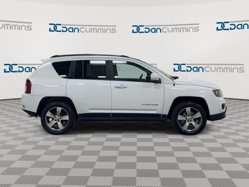Used 2017 Jeep Compass High Altitude FWD image 9