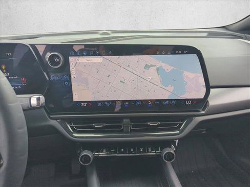 Used 2024 Chevrolet Equinox EV RS image 14