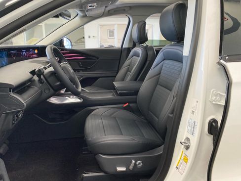 New 2026 Lincoln Nautilus Reserve w/ Jet Appearance Package AWD/4WD image 15