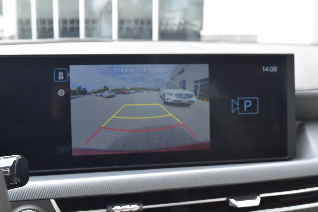 Used 2025 Hyundai Sonata SEL FWD image 14
