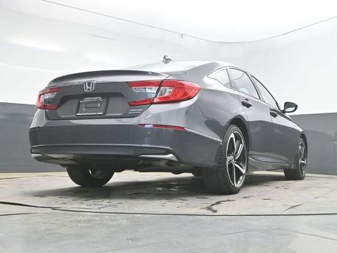 Used 2019 Honda Accord Touring image 32