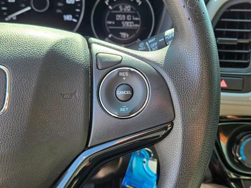 Certified 2022 Honda HR-V LX image 28