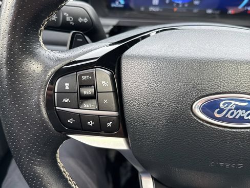 Used 2023 Ford Explorer ST w/ Equipment Group 401A AWD/4WD image 17
