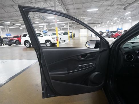 Used 2022 Hyundai Kona SEL AWD/4WD image 27