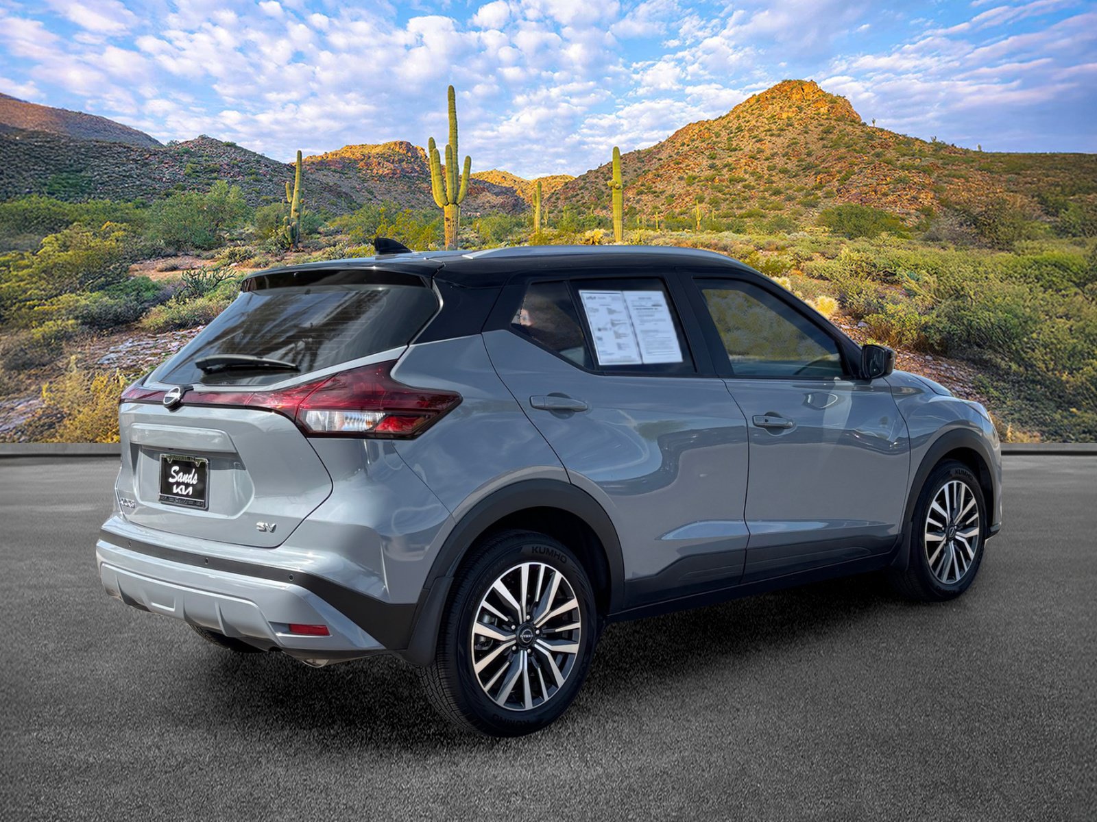 Used 2024 Nissan Kicks SV FWD image 4