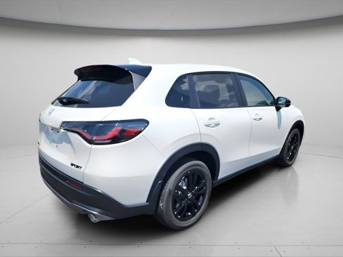 New 2026 Honda HR-V Sport image 8