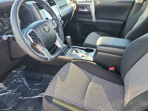 Used 2022 Toyota 4Runner SR5 AWD/4WD image 11