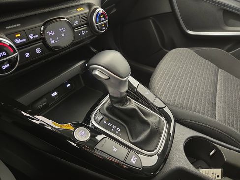 Used 2025 Kia Soul EX image 24