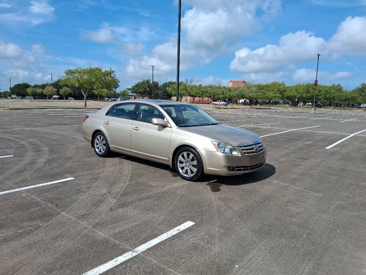 Used 2007 Toyota Avalon XLS FWD image 8