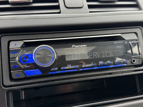 Used 2010 Toyota Corolla LE image 5