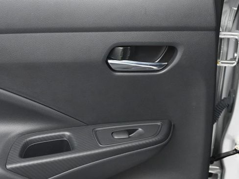 Used 2025 Nissan Versa SV w/ Trunk Package image 21