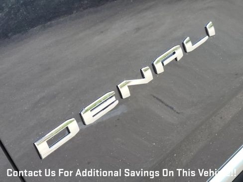 New 2026 GMC Yukon XL Denali w/ Sun & Power Step Package AWD/4WD image 8