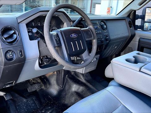 Used 2016 Ford F250 XL w/ Power Equipment Group image 17