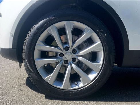 New 2026 Land Rover Discovery S AWD/4WD image 11