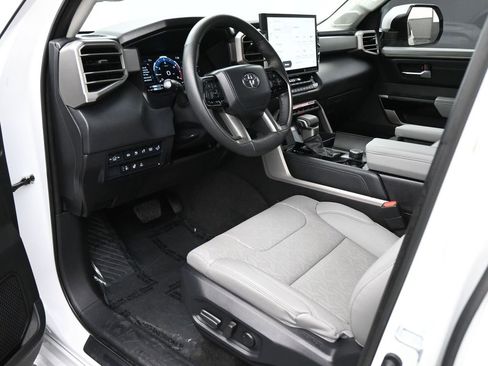 Used 2024 Toyota Sequoia Limited RWD image 2