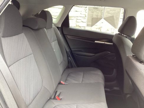 Used 2022 Kia Seltos LX image 14