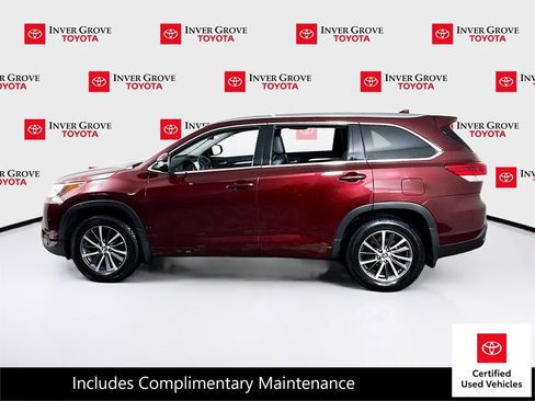 Used 2017 Toyota Highlander XLE image 8