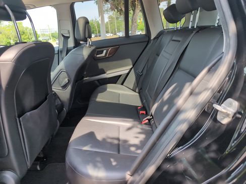 Used 2015 Mercedes-Benz GLK 350 4MATIC image 30