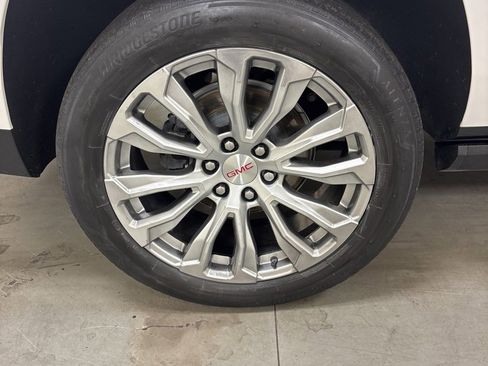 Used 2023 GMC Yukon XL Denali image 42