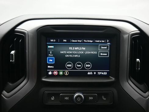 Used 2021 Chevrolet Silverado 1500 Custom Trail Boss AWD/4WD image 16