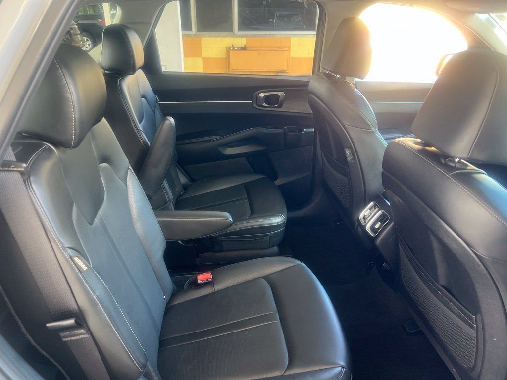 Certified 2024 Kia Sorento X-Line EX AWD/4WD image 15