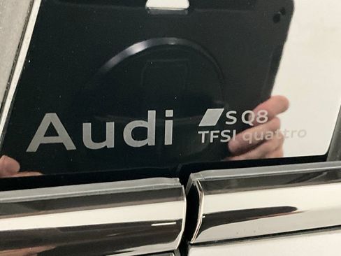 Used 2024 Audi SQ8 Premium Plus AWD/4WD image 28