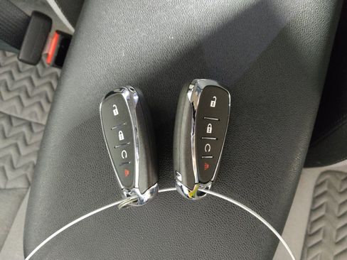 Used 2024 Chevrolet Equinox LS w/ Driver Confidence II Package AWD/4WD image 32