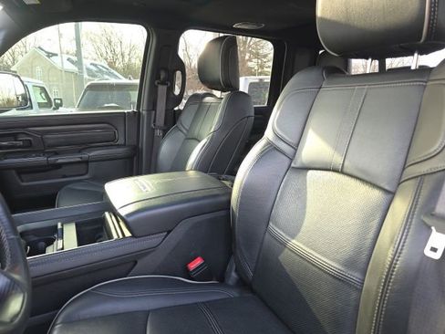 Used 2022 RAM 3500 Limited image 3