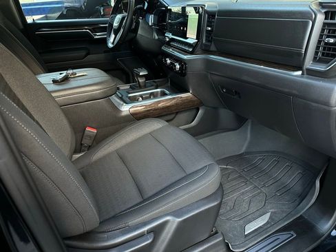 Used 2023 GMC Sierra 1500 Elevation image 16