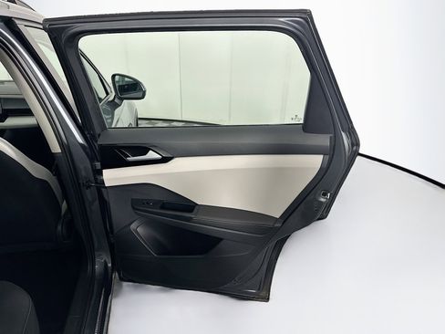 Used 2025 Volkswagen Taos S FWD image 28
