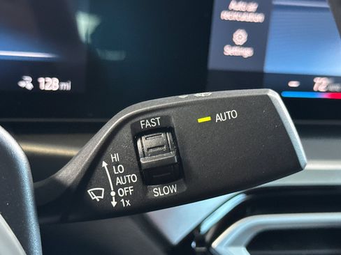 Used 2023 BMW i4 eDrive40 w/ M Sport Package RWD image 33