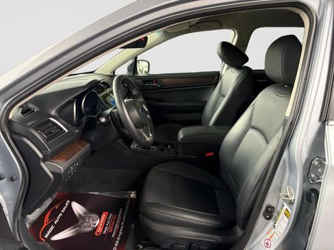 Used 2019 Subaru Outback 2.5i Limited AWD/4WD image 12