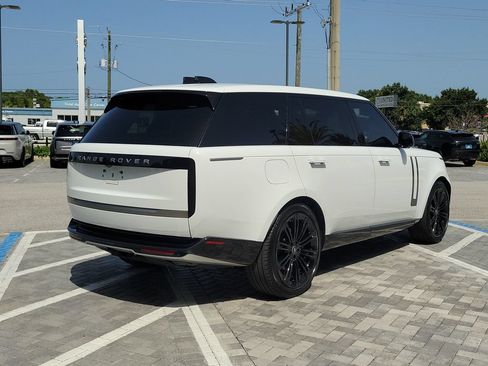 Used 2025 Land Rover Range Rover Long Wheelbase SE AWD/4WD image 5