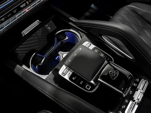 Used 2026 Mercedes-Benz Maybach GLS 600 4MATIC image 22