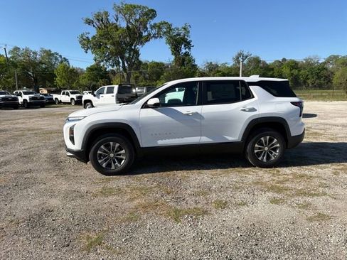 New 2026 Chevrolet Equinox LT w/ Safety and Technology Package FWD image 4