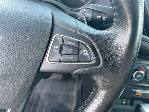 Used 2017 Ford Escape Titanium FWD image 28