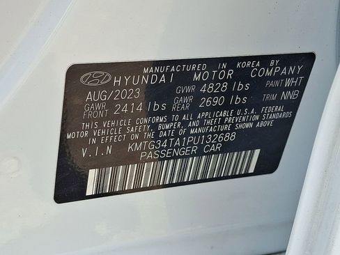 Used 2023 Genesis G70 2.0T AWD/4WD image 28