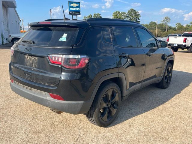 Used 2021 Jeep Compass Latitude FWD image 4