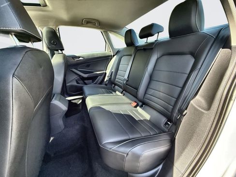 Used 2023 Volkswagen Jetta SE w/ Panoramic Sunroof Package FWD image 22